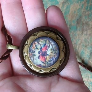 WHIMSY HOUSE I NWT Upcycled Vintage Button Bluebird & Brass Pendant Necklace